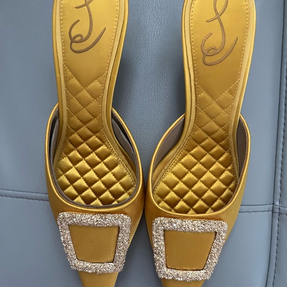 Sam Edelman Yellow Mules with Gold Buckle - Picture 5 of 5
